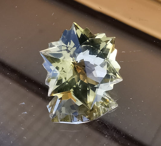 Quarzo Lemon taglio Snowflake 8.0 ct