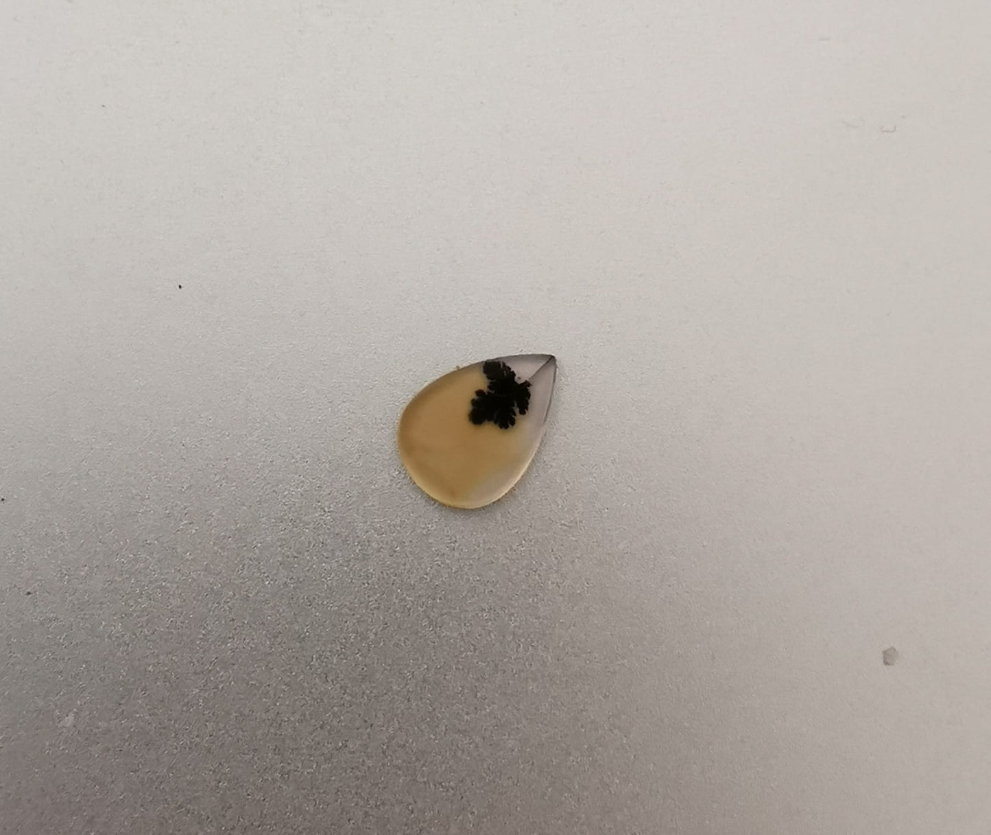 Agata Dendritica taglio goccia piatto 0,73 ct