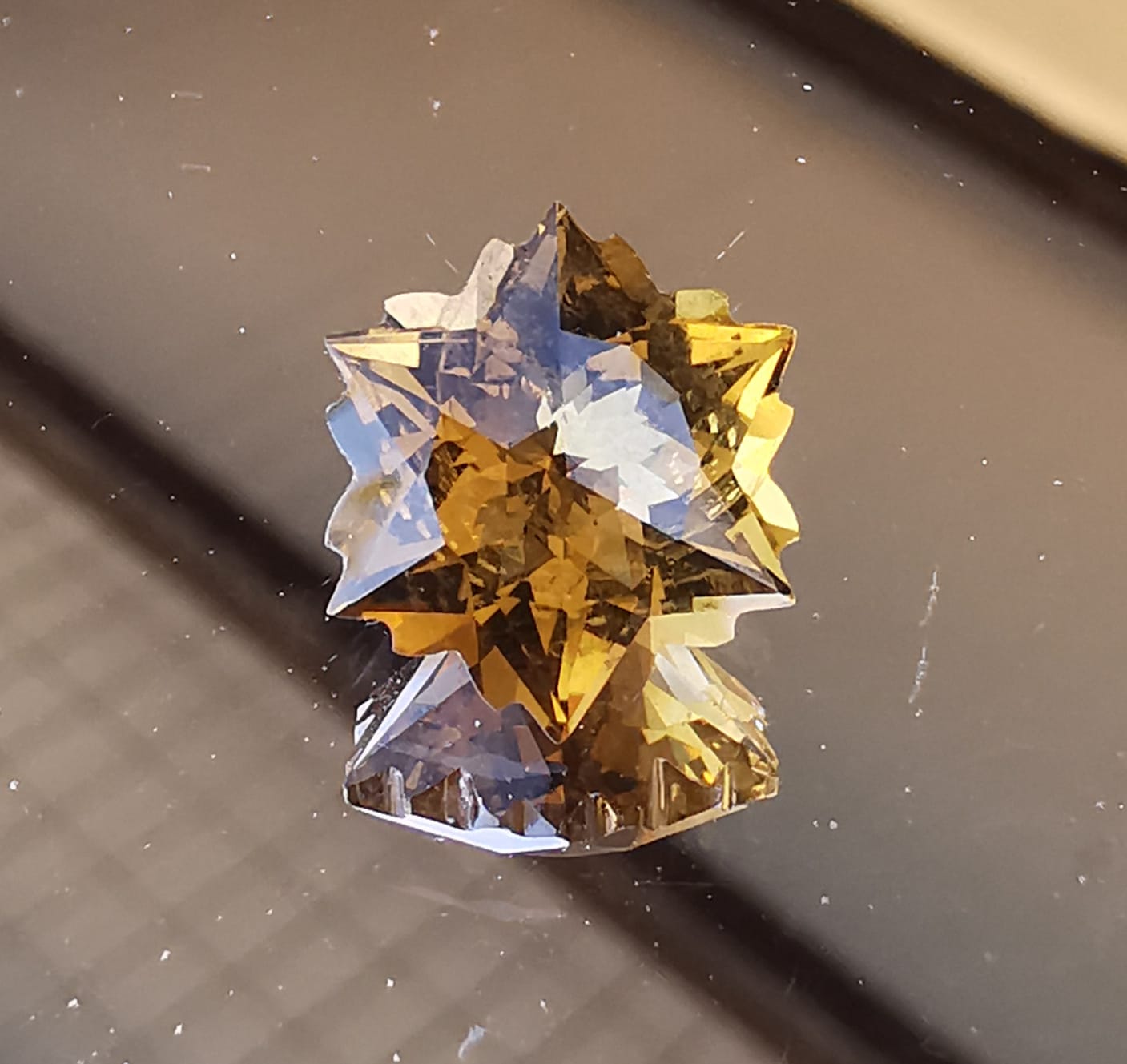 Quarzo Citrino taglio snowflake 4,67 ct