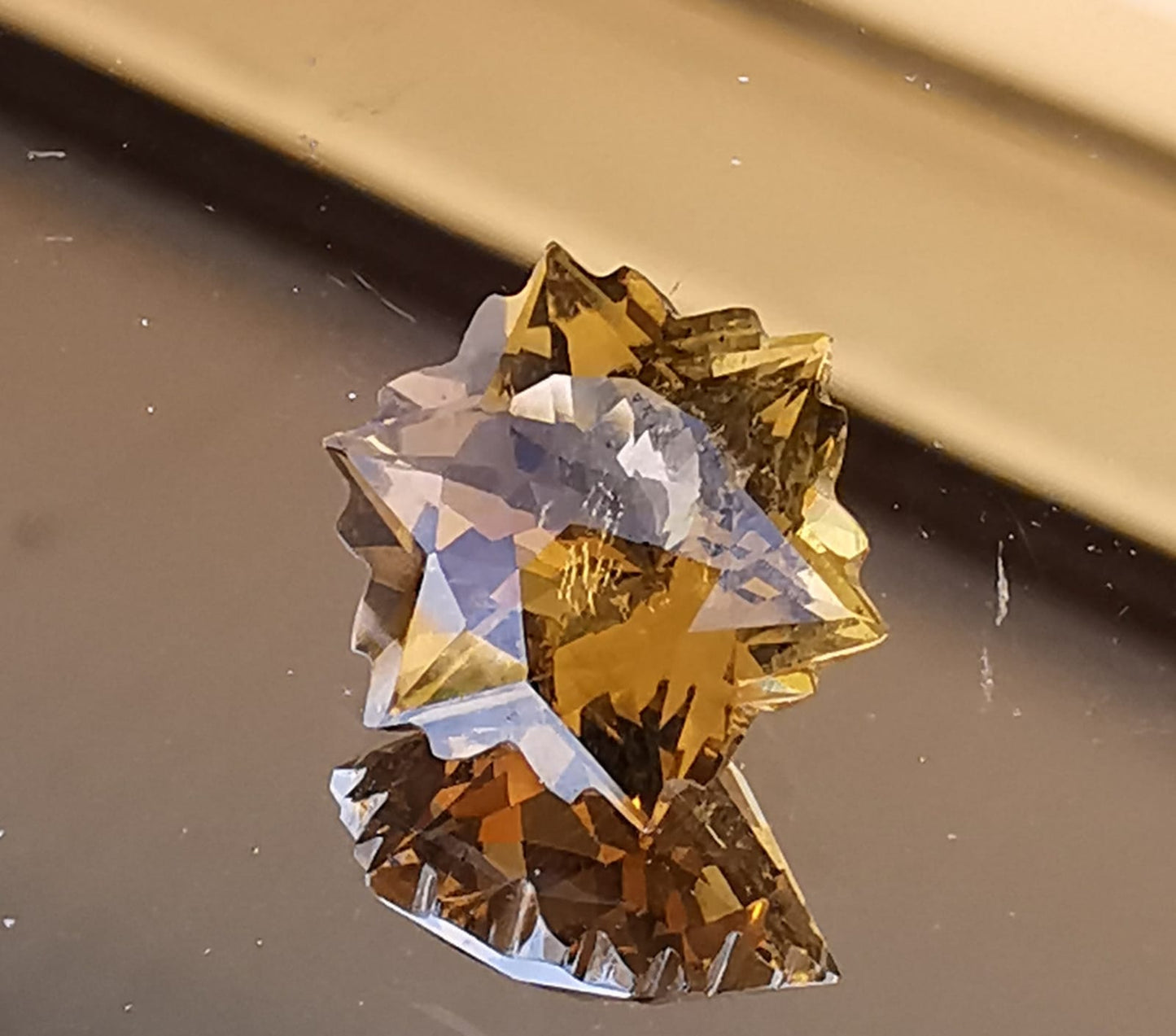 Quarzo Citrino taglio snowflake 4,67 ct