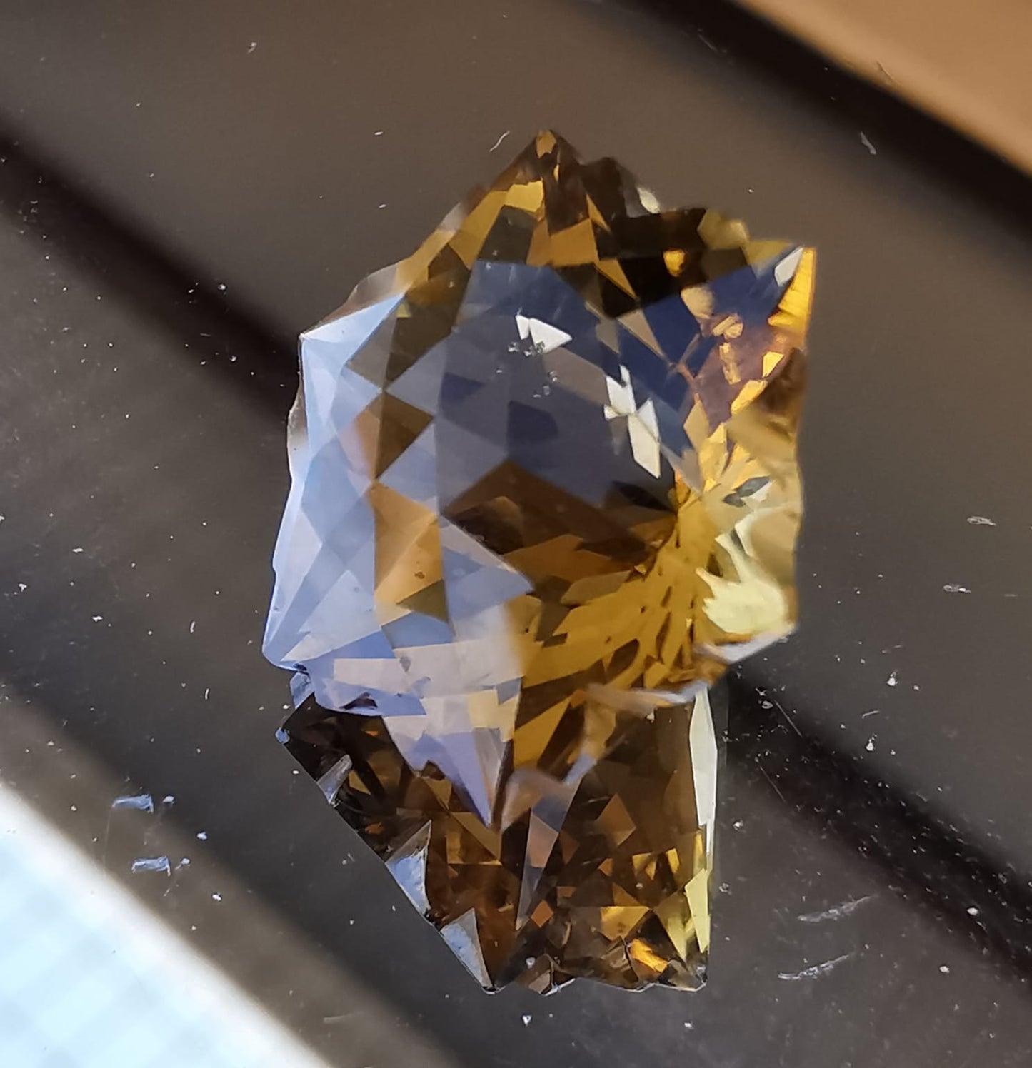 Quarzo Citrino taglio snowflake 9,86 ct