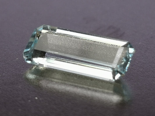 Acquamarina taglio rettangolare scantonato, 1,00 ct