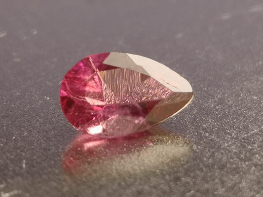 Tormalina taglio goccia 0,52 ct