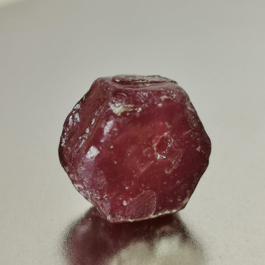 Rubino grezzo 9,35 ct