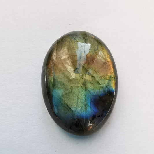 Labradorite taglio ovale cabochon 36,85 ct