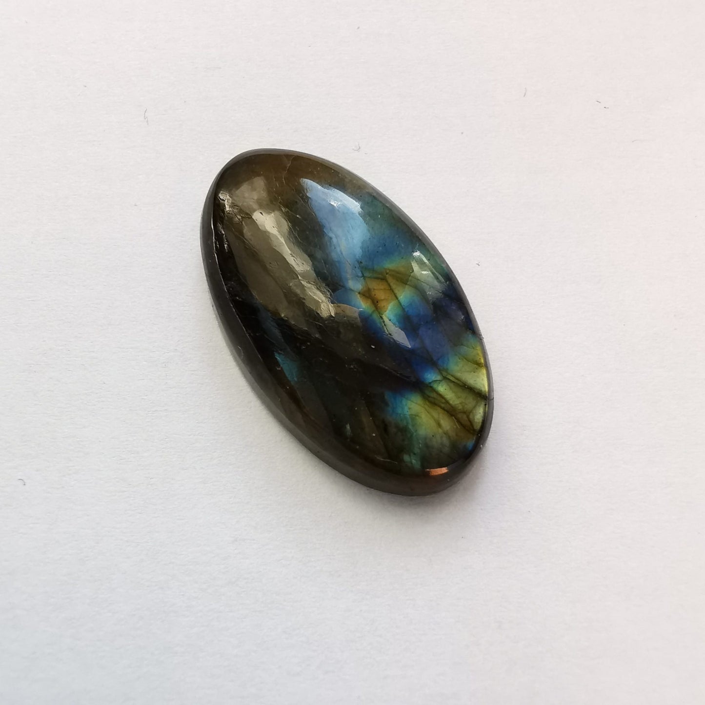 Labradorite taglio ovale cabochon 26,95 ct