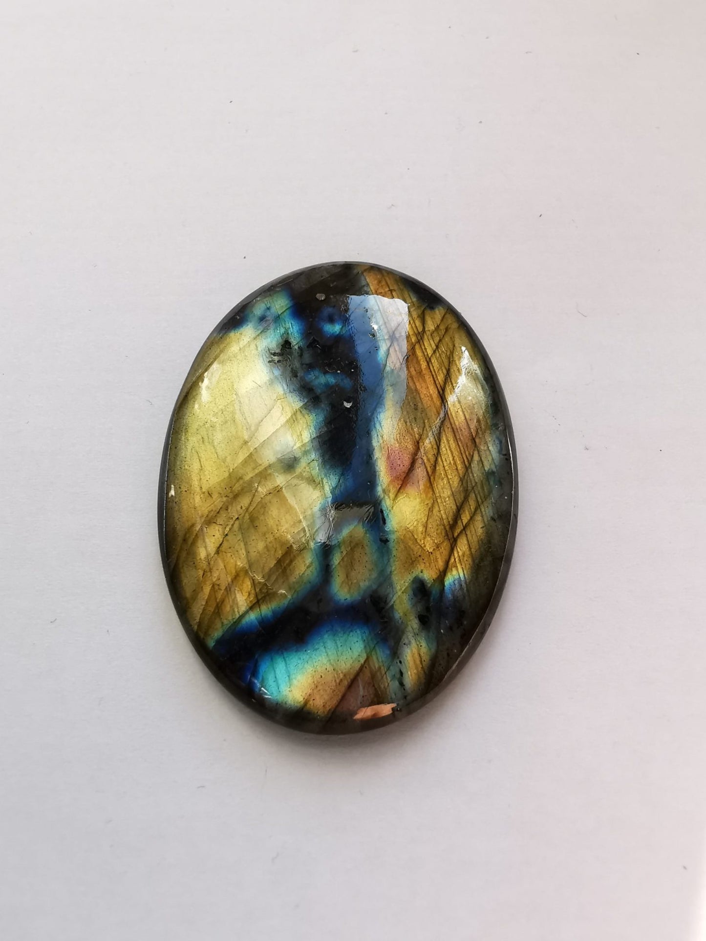 Labradorite taglio ovale cabochon 163,40 ct