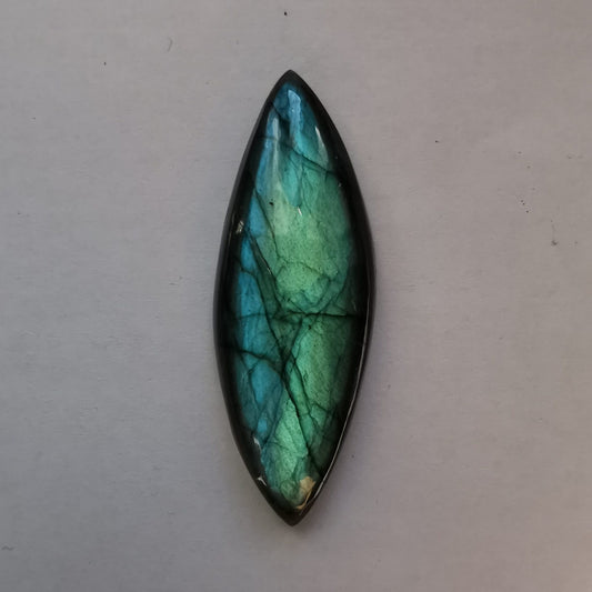 Labradorite taglio marquise cabochon 45,00 ct