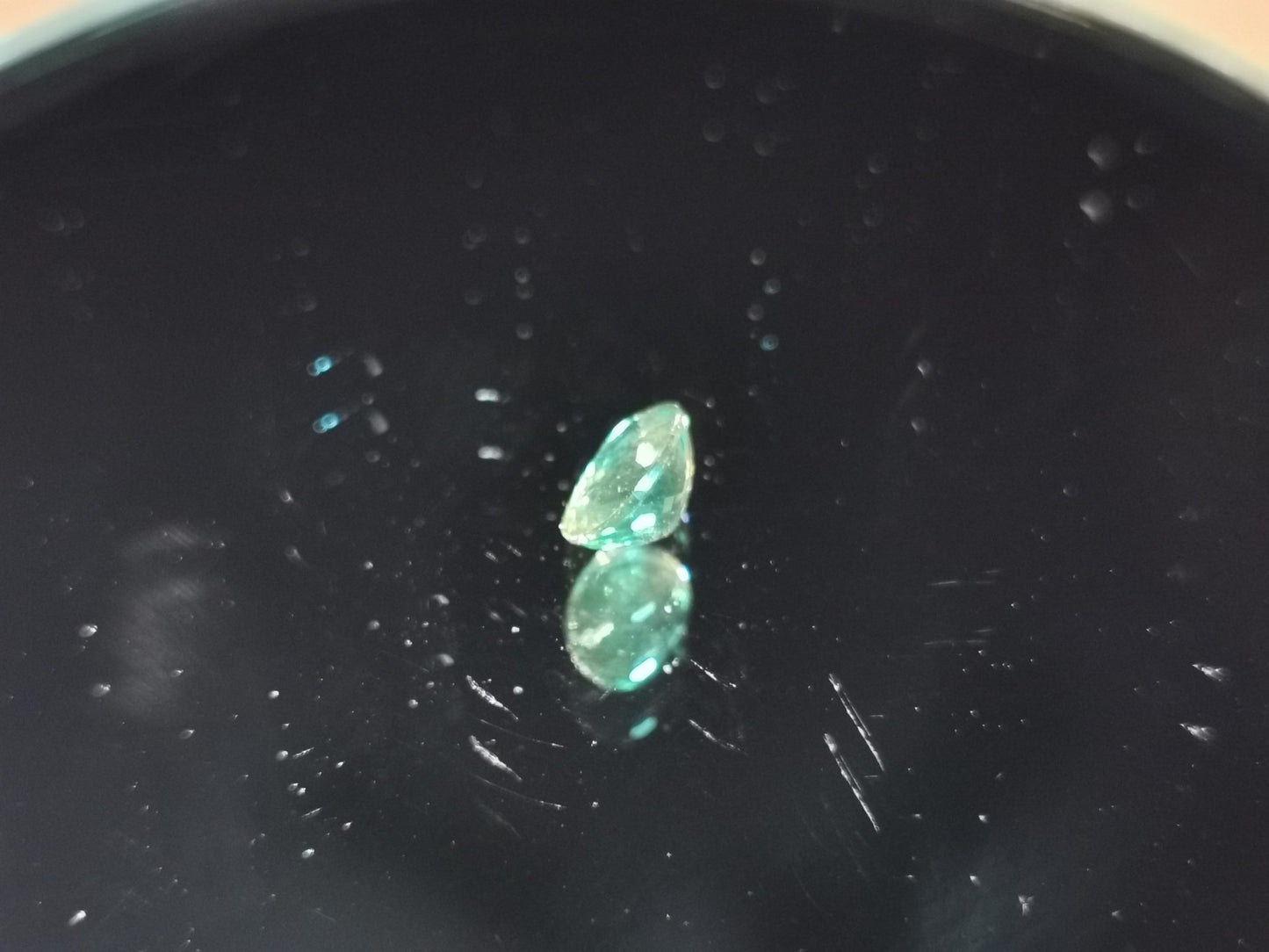 Apatite taglio ovale 0,67 ct