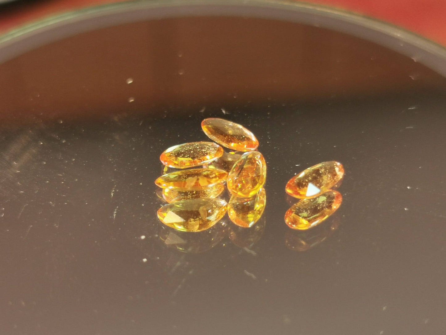 Lotto di 5 Zaffiri arancio taglio rosetta forma fancy 1,83 ct totali