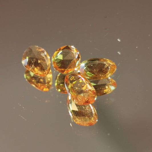 Lotto di 4 Zaffiri arancio taglio rosetta forma fancy 1,62 ct totali