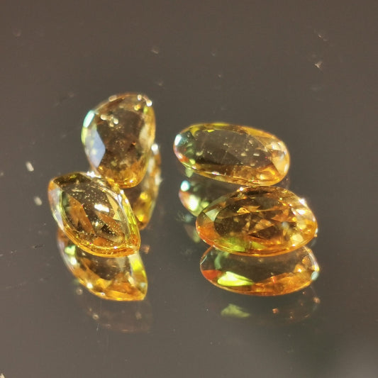 Lotto di 4 Zaffiri arancio taglio rosetta forma fancy 1,62 ct totali