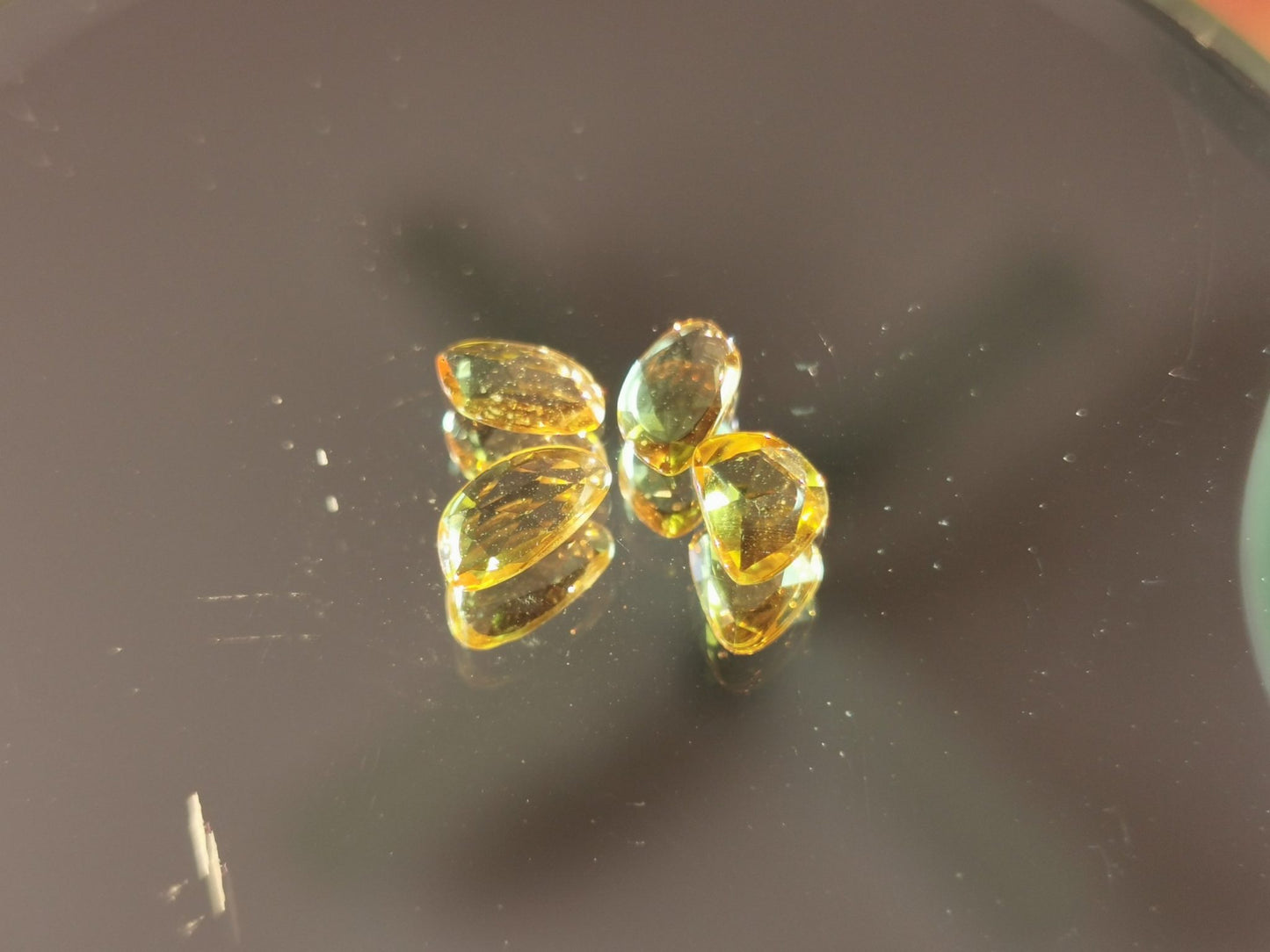 Lotto di 4 Zaffiri arancio taglio rosetta forma fancy 1,64 ct totali