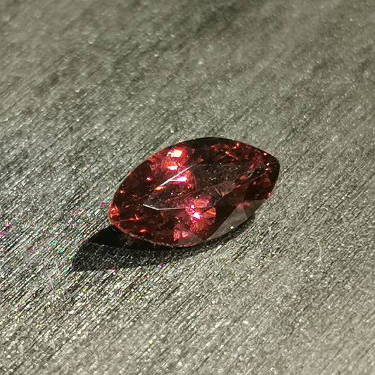 Granato Rodolite taglio marquise 1,81 ct