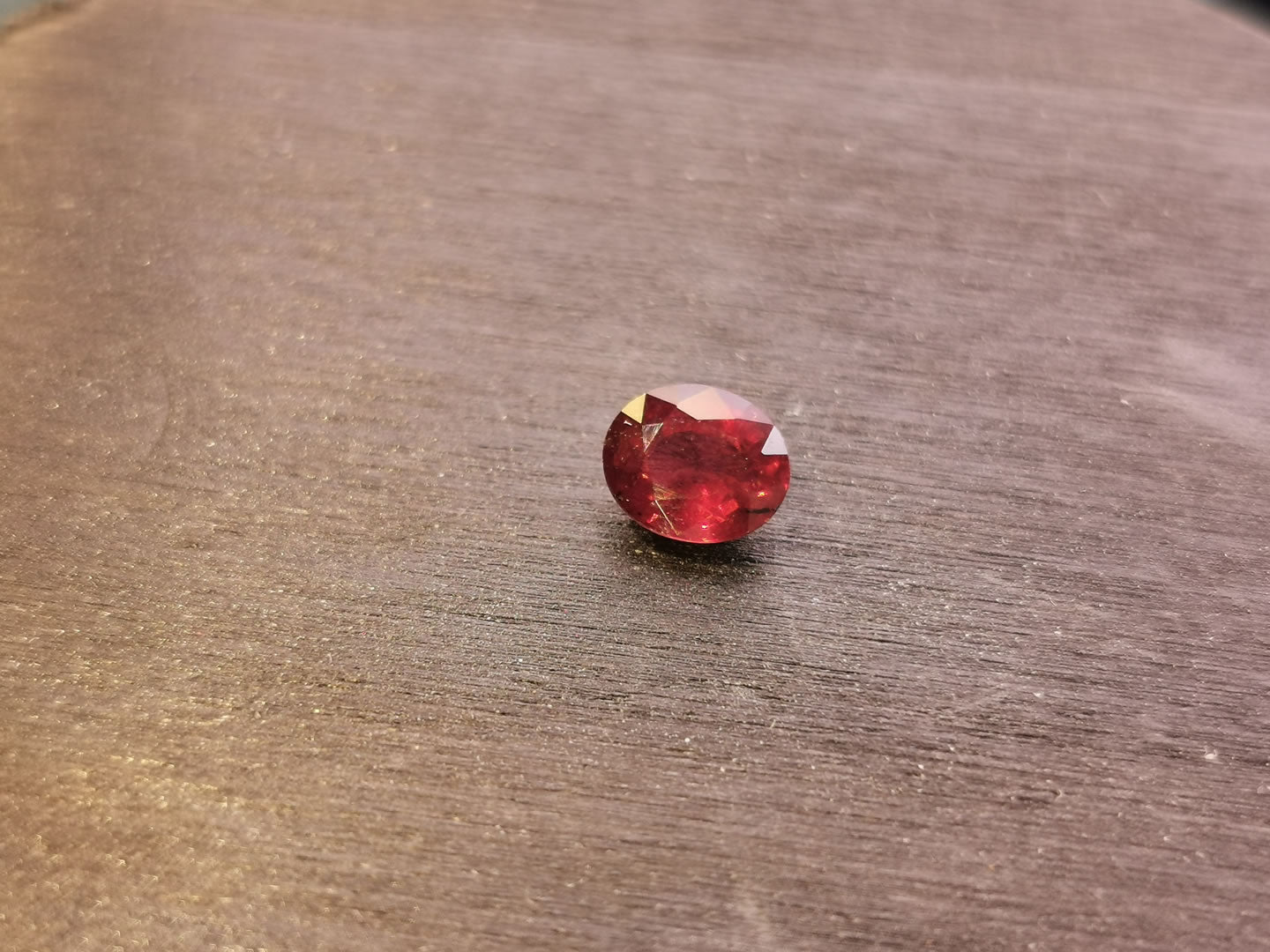 Granato Piropo-Almandino taglio ovale 1,06 ct