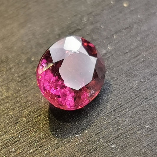 Granato Rodolite taglio ovale 1,81 ct