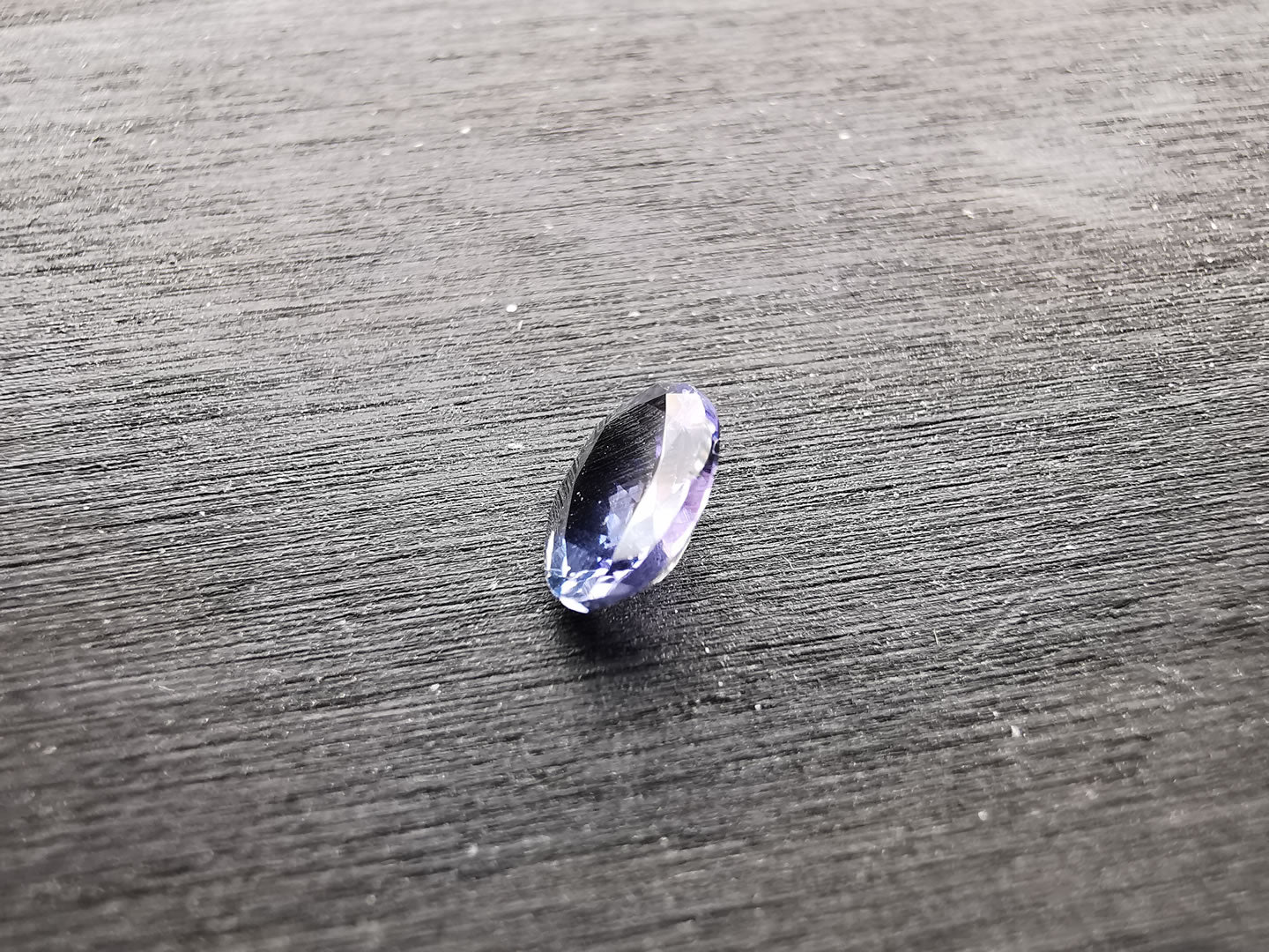 Tanzanite taglio ovale 0,76 ct