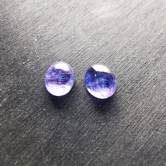 Coppia di Tanzaniti taglio ovale cabochon 3,29 ct