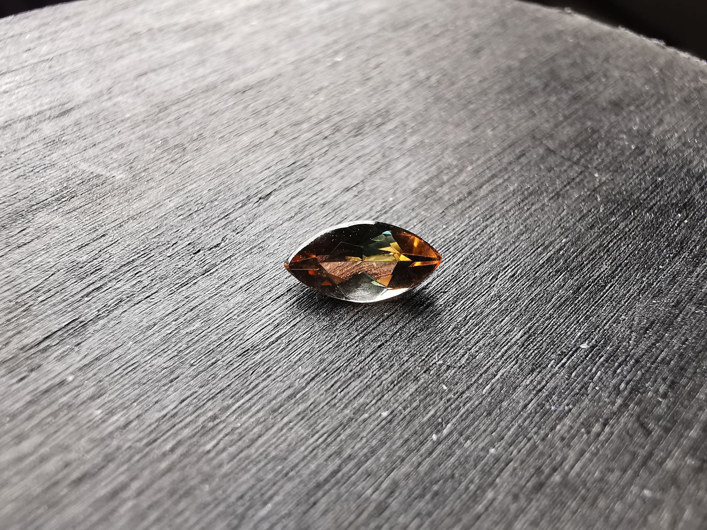 Andalusite taglio marquise 0,55 ct