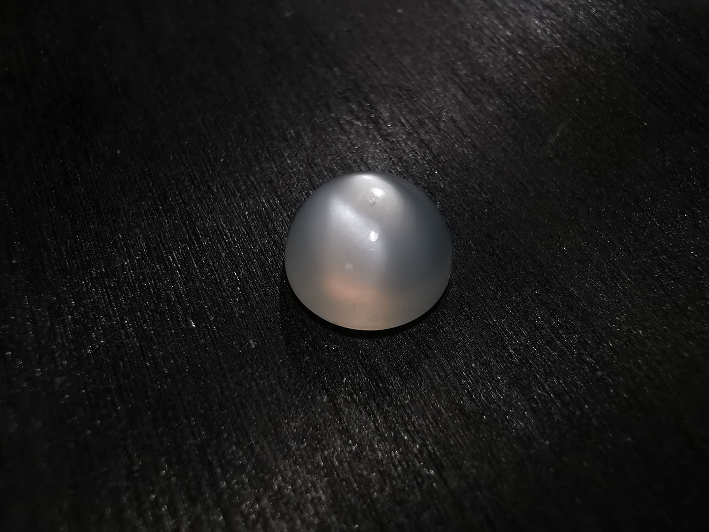 Adularia Pietra di Luna taglio rotondo cabochon 2,89 ct