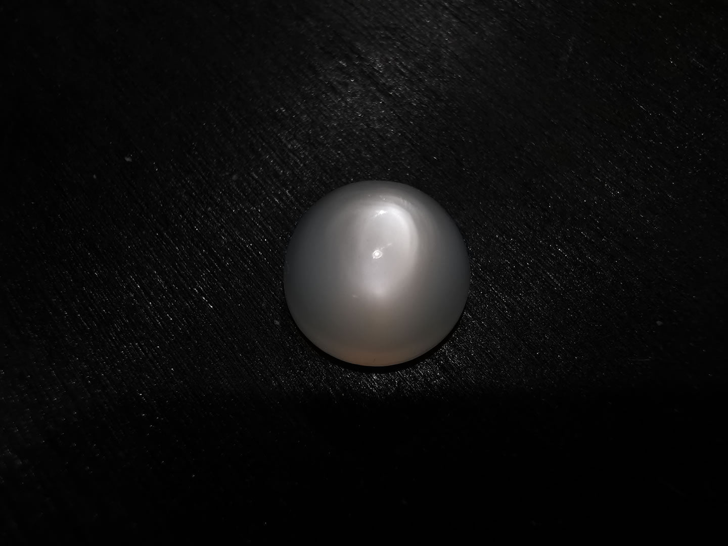 Adularia Pietra di Luna taglio rotondo cabochon 2,89 ct