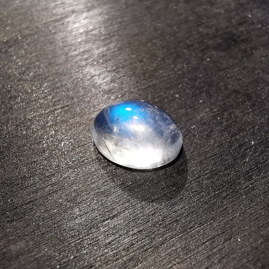 Labradorite varietà rainbow moonstone taglio ovale cabochon 3,12 ct