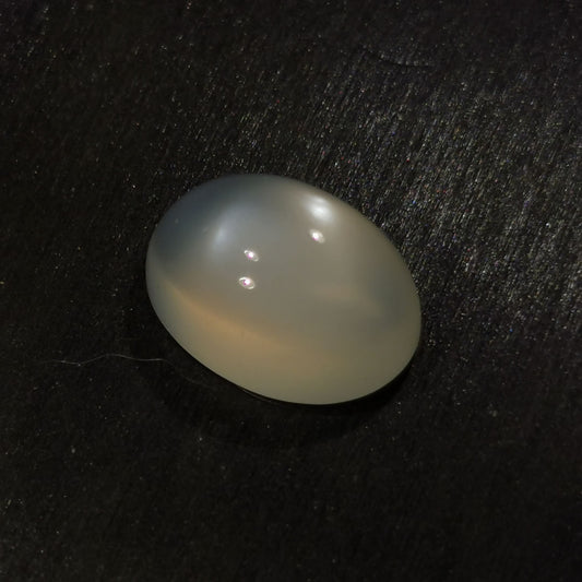 Adularia Pietra di Luna taglio ovale cabochon 9,56 ct