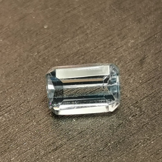 Topazio sky taglio rettangolare 1,46 ct